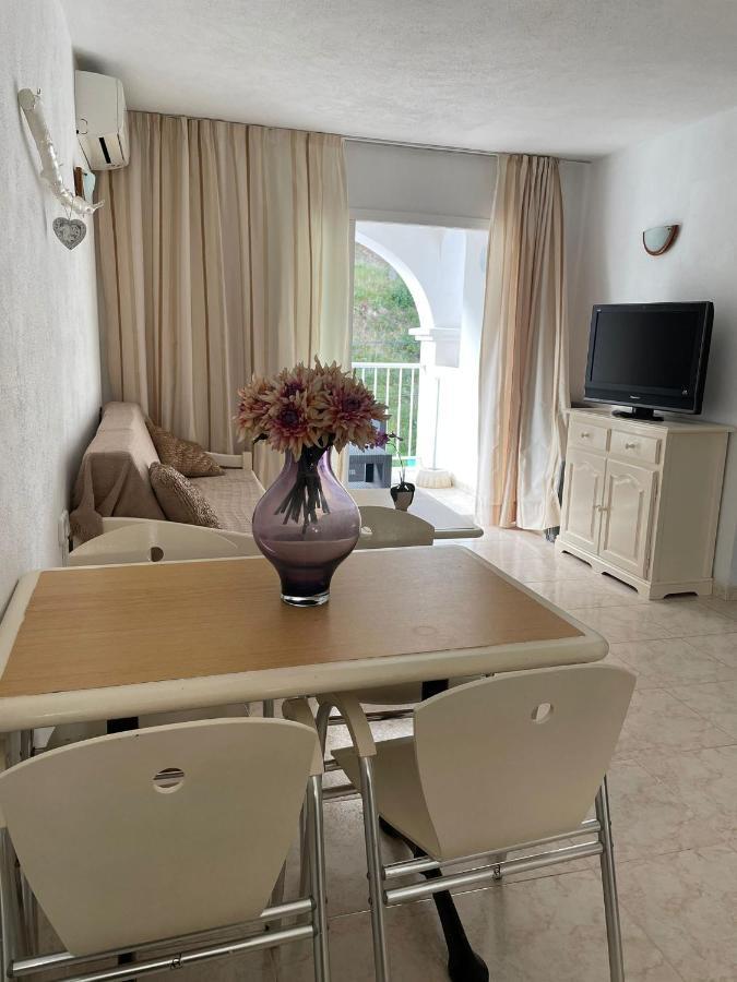 Apartamentos Torres Cardona Cala Llonga  Exterior photo